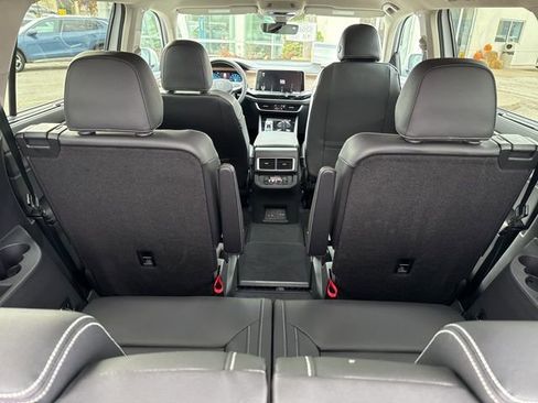 New 2026 Volkswagen Atlas SE image 47