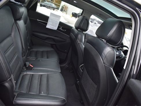 Used 2016 Kia Sorento EX w/ EX Touring Package image 16