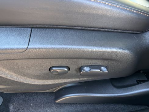 Certified 2022 Chevrolet Trax LT w/ LT Convenience Package image 15