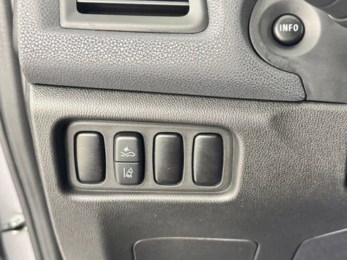 Used 2021 Mitsubishi Outlander Sport ES AWD/4WD image 32