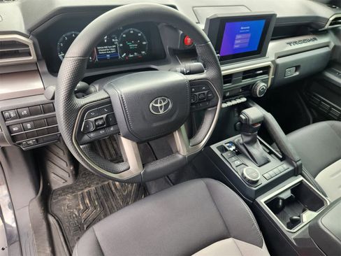 Used 2024 Toyota Tacoma TRD Sport image 2