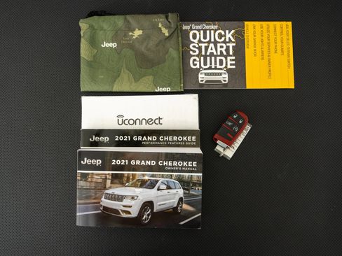 Used 2021 Jeep Grand Cherokee Trackhawk AWD/4WD image 21