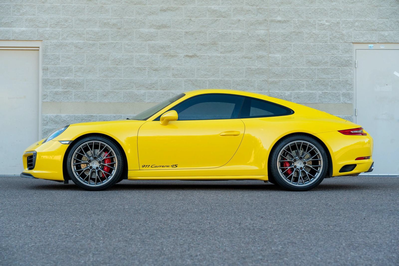 Used 2017 Porsche 911 Carrera 4S AWD/4WD image 21