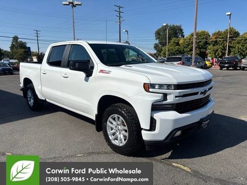 Used 2020 Chevrolet Silverado 1500 RST AWD/4WD image 3