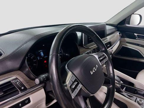 Certified 2022 Kia Telluride EX w/ EX Premium Package image 9