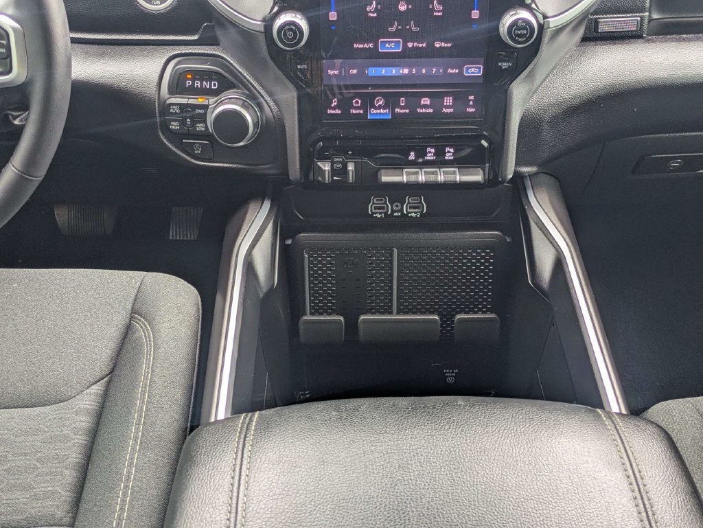 Used 2025 RAM 1500 Big Horn AWD/4WD image 25