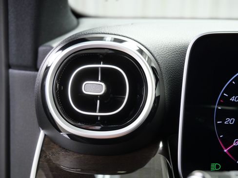 Certified 2026 Mercedes-Benz GLC 300 4MATIC image 29