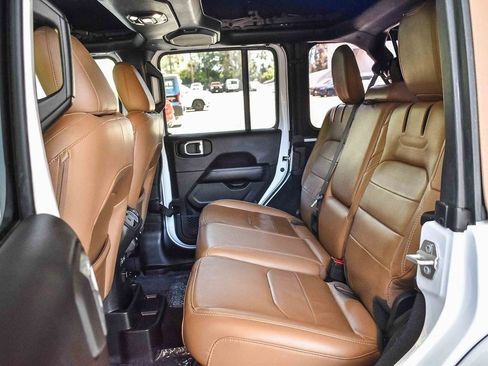 Used 2022 Jeep Wrangler Unlimited Sahara w/ Safety Group image 16