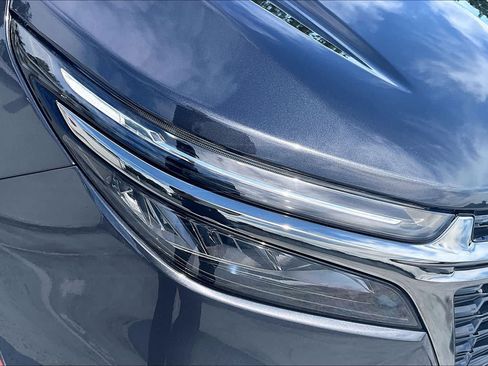 Used 2023 Chevrolet Equinox RS FWD image 27