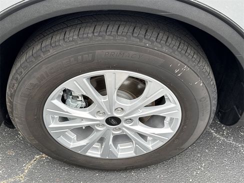 Used 2023 Ford Escape Active image 11