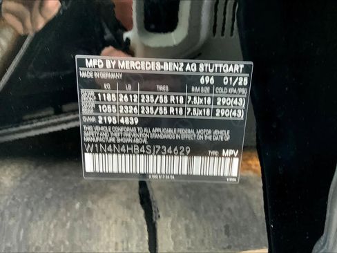 New 2025 Mercedes-Benz GLA 250 4MATIC image 17