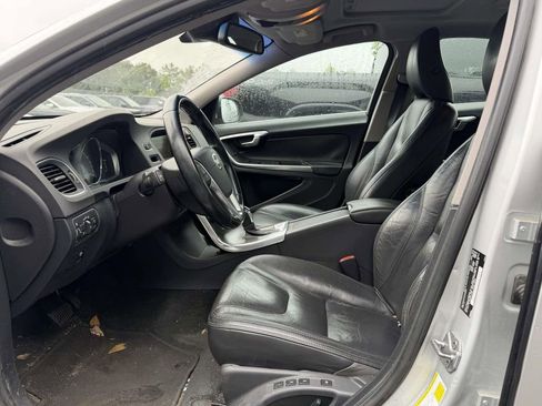 Used 2014 Volvo S60 T5 FWD image 5