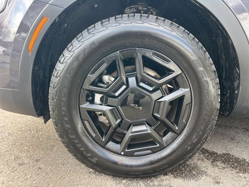 Certified 2025 Kia Sorento SX Prestige image 10