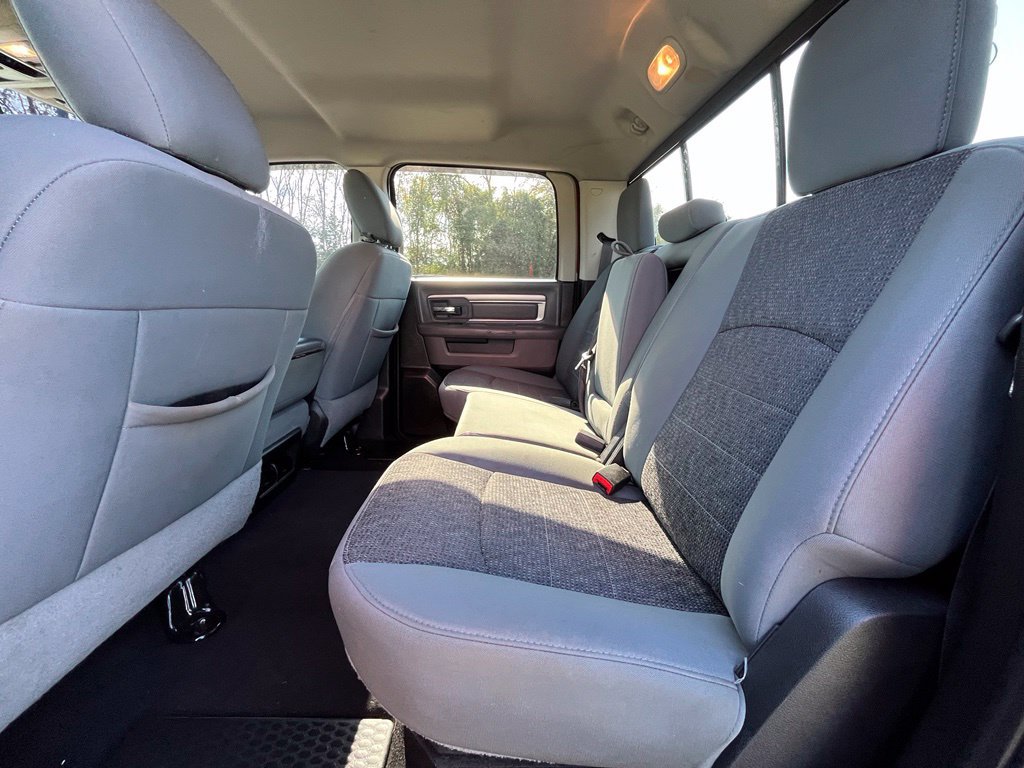 Used 2019 RAM 1500 Big Horn AWD/4WD image 30