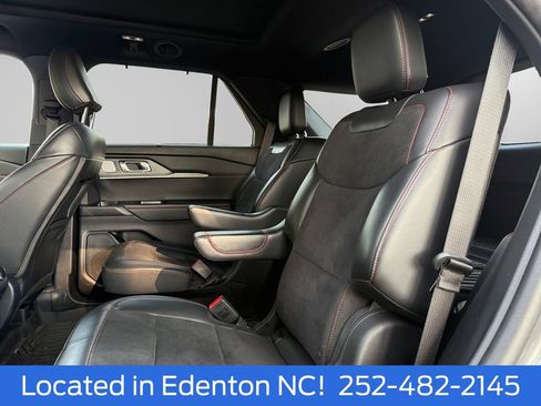 Certified 2025 Ford Explorer ST AWD/4WD image 14