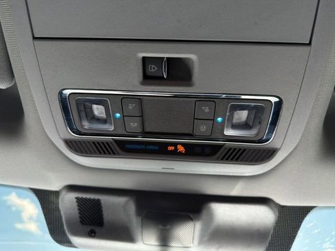 Used 2021 Ford F150 Lariat w/ Max Trailer Tow Package image 38