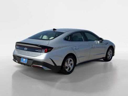 New 2026 Hyundai Sonata SE image 5