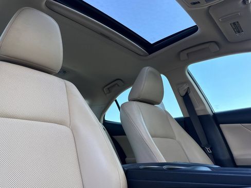 Used 2014 Lexus IS 250 AWD w/ Premium Package image 16