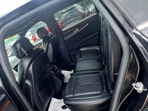 Used 2016 Lincoln MKX Reserve w/ Equipment Group 102A image 11