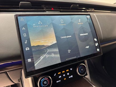 Used 2023 Land Rover Range Rover SE image 16