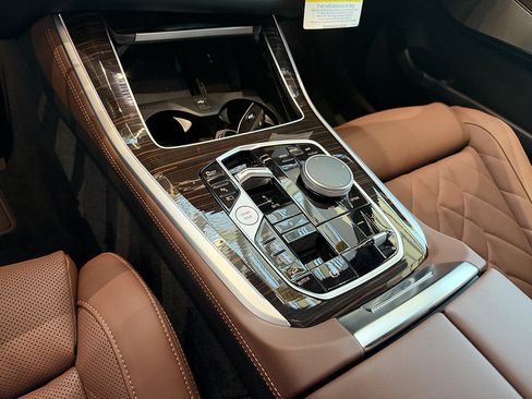 New 2026 BMW X5 xDrive50e AWD/4WD image 10
