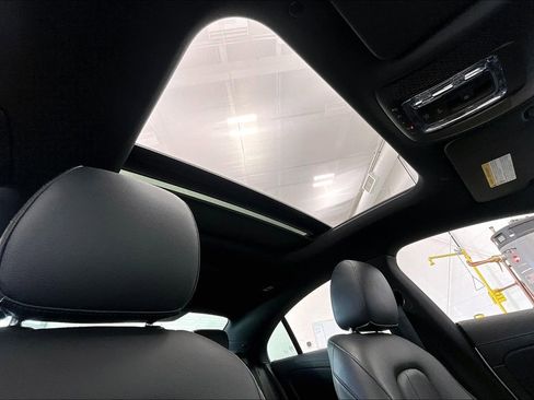 Used 2023 Mercedes-Benz CLA 250 4MATIC image 17