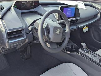 New 2026 Toyota Prius LE video 3