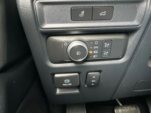 Used 2022 Ford Expedition Max Limited image 24