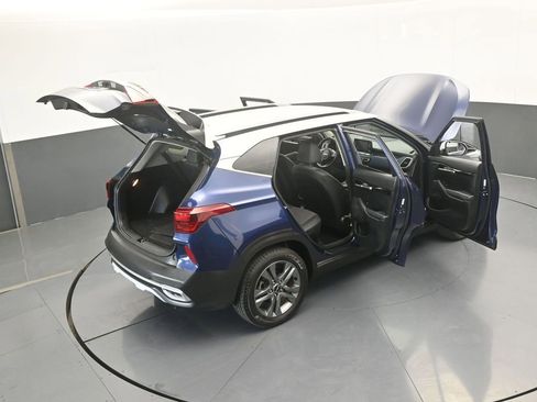 Used 2023 Kia Seltos S image 59