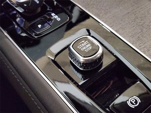 New 2026 Volvo XC90 B6 Ultra w/ Protection Package Premier image 21