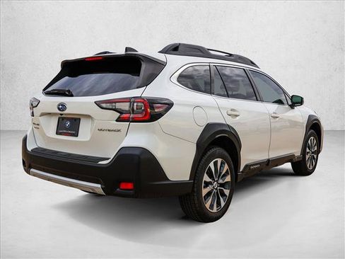 Used 2024 Subaru Outback Limited AWD/4WD image 5