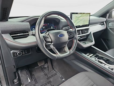 Used 2025 Ford Explorer ST-Line w/ Premium Package AWD/4WD image 9