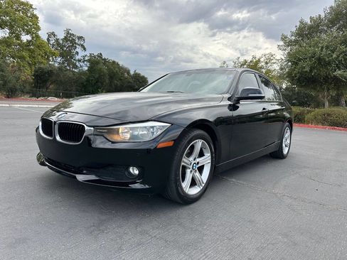 Used 2015 BMW 320i Sedan image 4