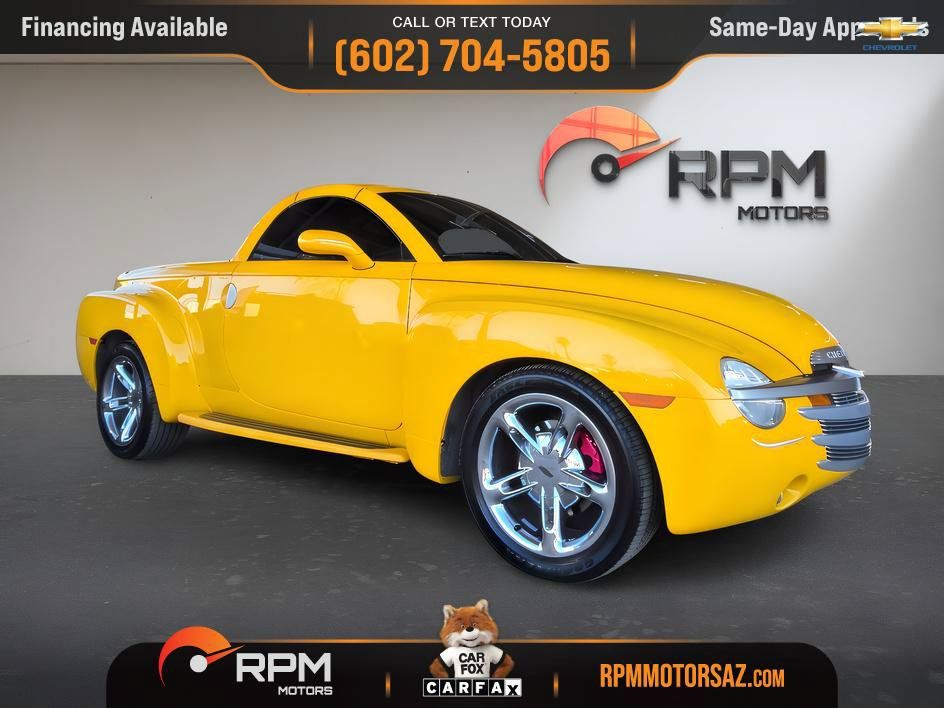 Used 2004 Chevrolet SSR w/ Preferred Equipment Group RWD image 1