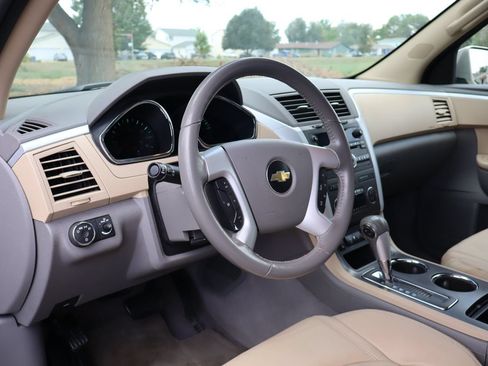 Used 2012 Chevrolet Traverse LT AWD/4WD image 15
