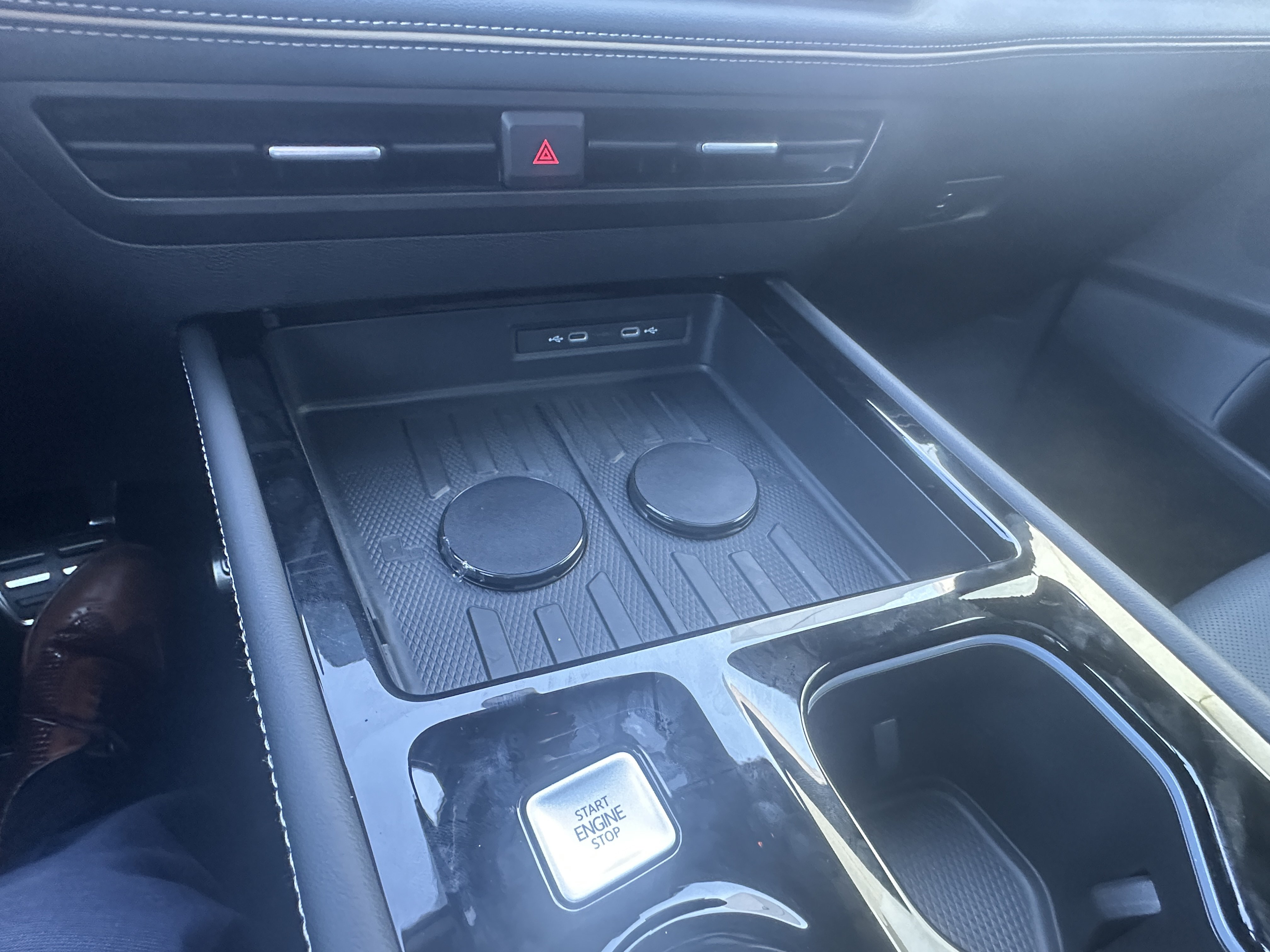 New 2027 Volkswagen Atlas SEL R-Line AWD/4WD image 11
