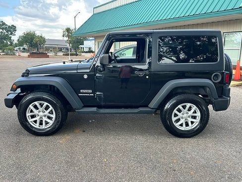 Used 2013 Jeep Wrangler Sport AWD/4WD image 3