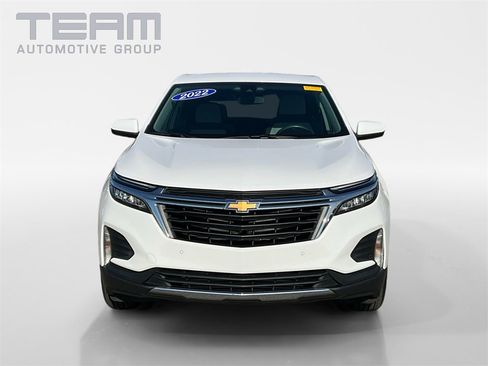 Used 2022 Chevrolet Equinox LT w/ Driver Convenience Package image 2