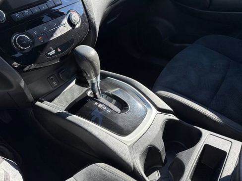 Used 2016 Nissan Rogue S w/ Appearance Package image 24