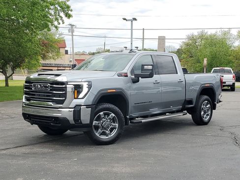 New 2026 GMC Sierra 2500 SLE w/ SLE Value Package; AWD/4WD image 36