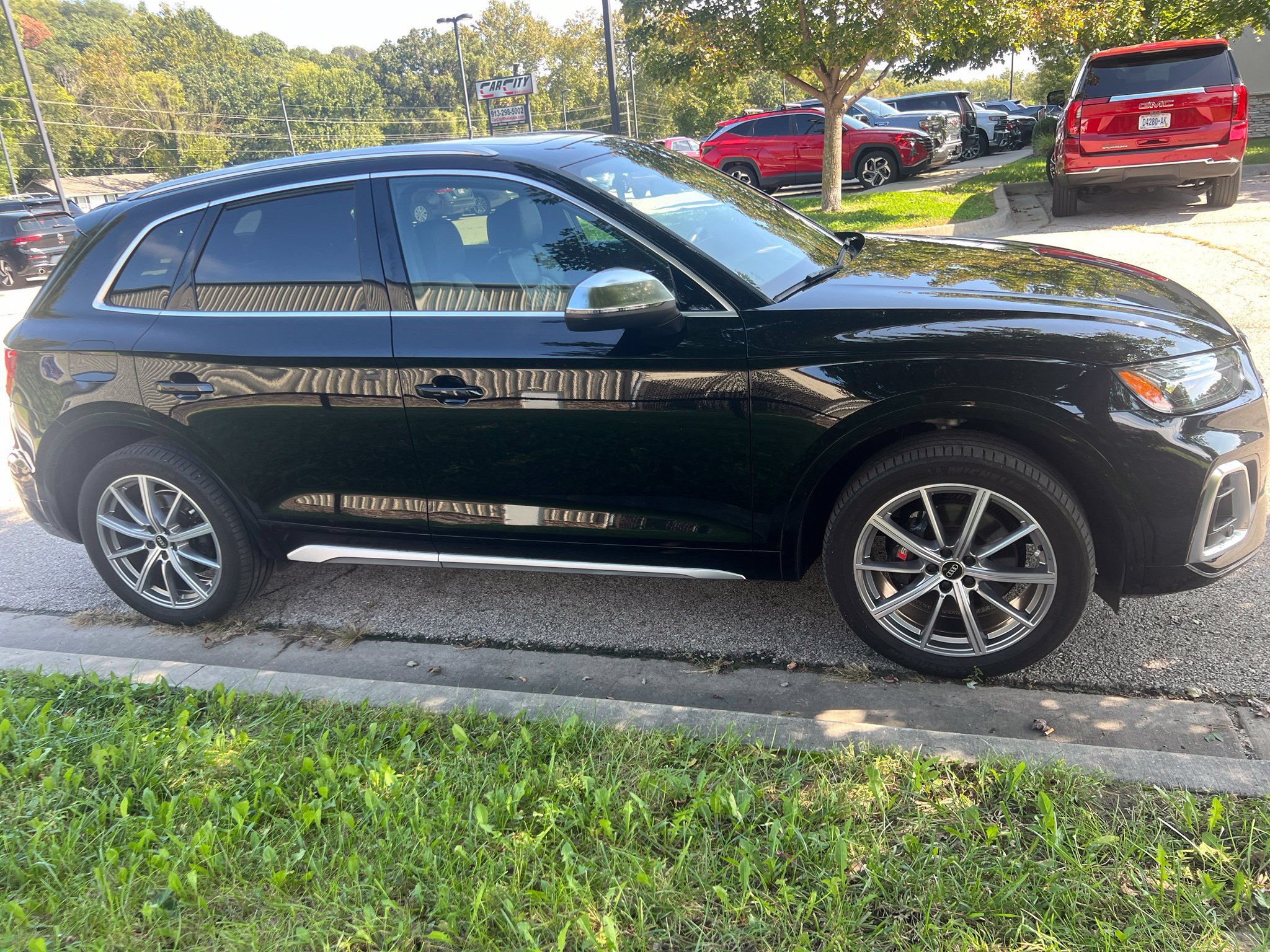 Used 2023 Audi SQ5 Premium Plus w/ Premium Plus Package AWD/4WD image 4