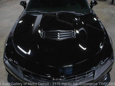 Used 2021 Chevrolet Camaro LT w/ RS Package RWD image 34