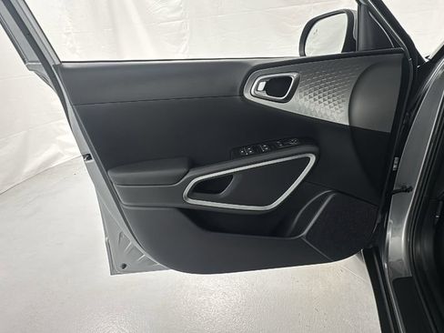 New 2025 Kia Soul LX image 18