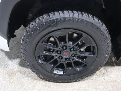 Used 2024 Toyota Tundra Limited image 8