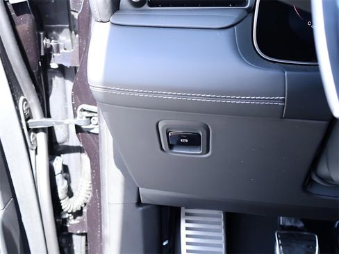 New 2025 Maserati Grecale Modena image 37