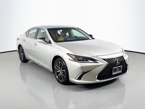 Certified 2025 Lexus ES 300h w/ Premium Package image 3