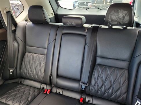 Used 2023 Nissan Rogue Platinum w/ Platinum Premium Package image 10