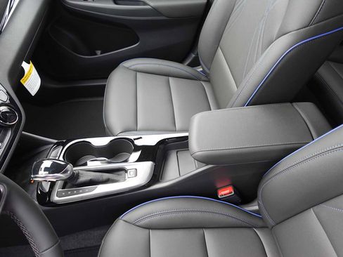 New 2026 Buick Envista Sport Touring w/ Convenience II Package FWD image 22