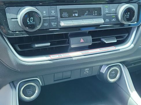 Used 2025 Toyota Grand Highlander FWD image 24