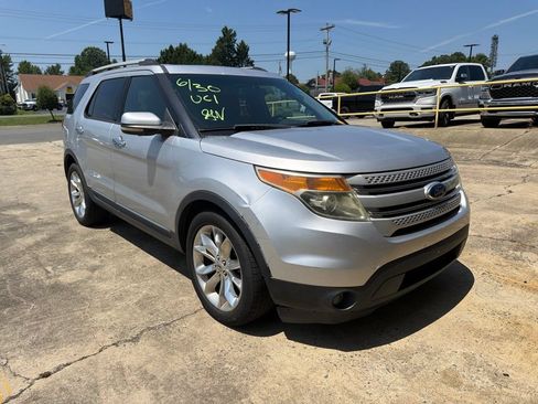 Used 2011 Ford Explorer Limited w/ 301A Rapid Spec Order Code AWD/4WD image 3